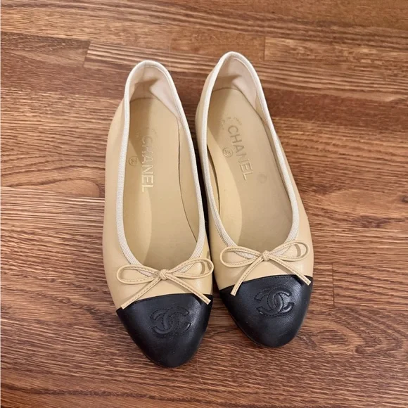 CHANEL Cap Toe Ballet Flats - Picture 2 of 12